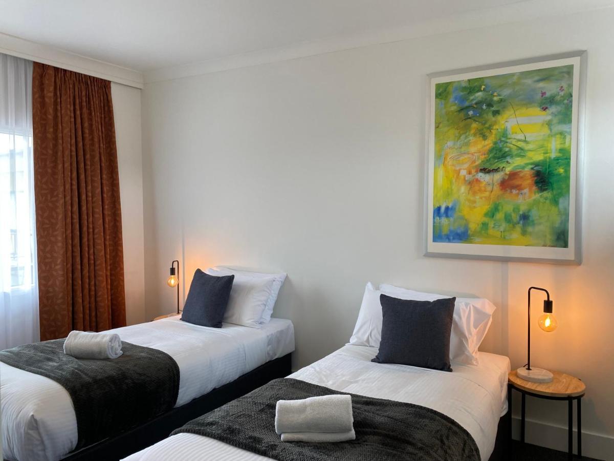 The Astor Hotel Motel 골번 외부 사진